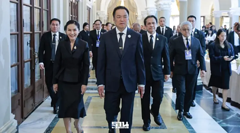 นายกฯ สั่งอนุมัติเงิน 1 ล้านบาทเยียวยาครอบครัว “ผอ.ศศิพัชร” นายกฯ สั่งอนุมัติเงิน 1 ล้านบาทเยียวยาครอบครัว “ผอ.ศศิพัชร”
