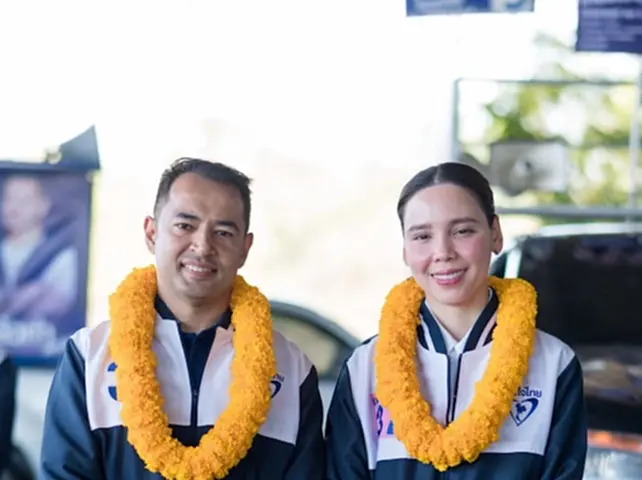 “ซาบีดา” ควงพ่อช่วย “ชานนท์” โค้งสุดท้าย เลือกภูมิใจไทยกลับบริหารประเทศ “ซาบีดา” ควงพ่อช่วย “ชานนท์” โค้งสุดท้าย เลือกภูมิใจไทยกลับบริหารประเทศ