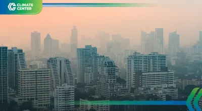 อัปเดต 5ก.พ.ค่าฝุ่นPM2.5 ในกทม. ล่าสุดระดับสีส้มมีผลต่อสุขภาพ ลาดกระบังนำโด่ง