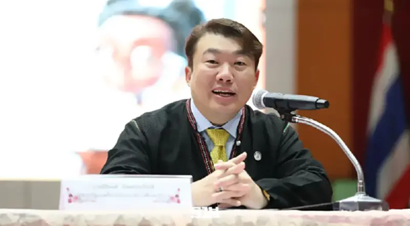 'สิริพงศ์' ยัน รัฐบาลไม่ขึ้นภาษี VAT 10% ภายใน 2-3 ปีนี้ ตามข้อเสนอ กมธ.สว. 'สิริพงศ์' ยัน รัฐบาลไม่ขึ้นภาษี VAT 10% ภายใน 2-3 ปีนี้ ตามข้อเสนอ กมธ.สว.