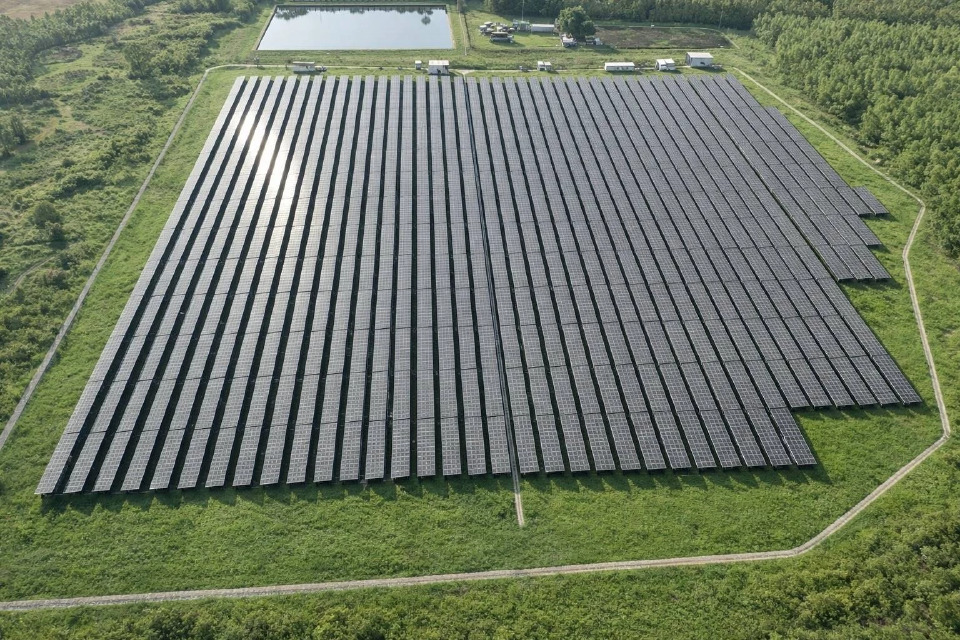 BGRIM ผนึก SCG กดปุ่ม COD โซลาร์ฟาร์ม ลุยต่อ 323 MW ย้ำผู้นำพลังงานสะอาด