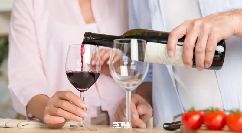 สรรพสามิตใช้ Fast Track ชำระภาษีไวน์เกิน 1 ลิตร นำร่อง 2 สนามบิน พ.ค.นี้ สรรพสามิตใช้ Fast Track ชำระภาษีไวน์เกิน 1 ลิตร นำร่อง 2 สนามบิน พ.ค.นี้