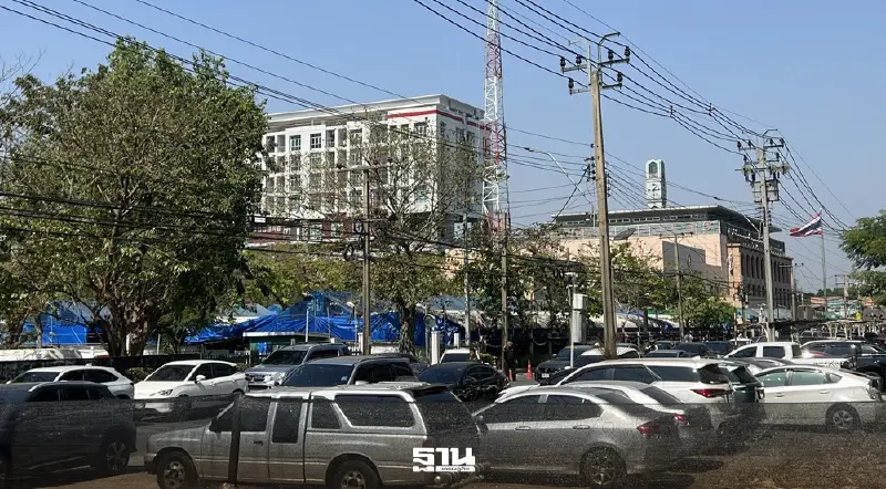 เลือกตั้งนอกเขตดอนเมืองเดือด ประชาชนบ่นอุบสถานที่ไม่เหมาะสม