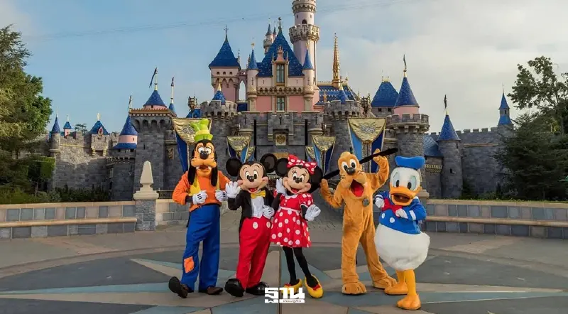 เปิดเสียงสะท้อนจากโซเชียล ‘ดิสนีย์แลนด์’ ในไทย ไปต่อ หรือ พอแค่คิด