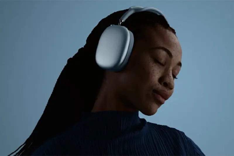 Apple ส่ง AirPods Max 2 ทลายกำแพงภาษาด้วยฟีเจอร์แปลภาษาสด Apple ส่ง AirPods Max 2 ทลายกำแพงภาษาด้วยฟีเจอร์แปลภาษาสด