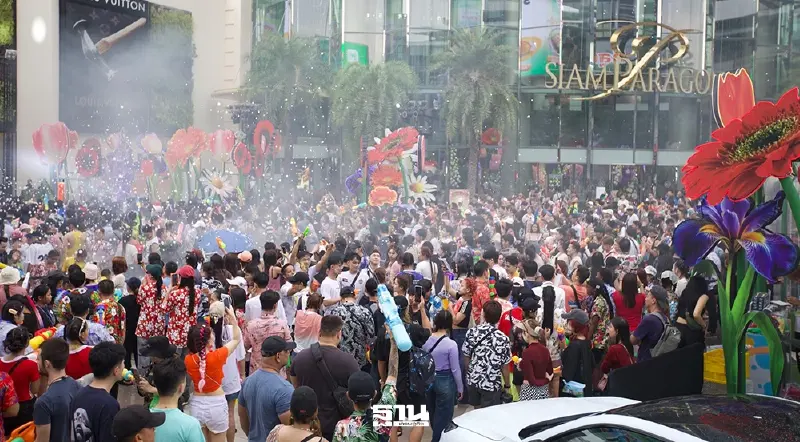 สยามพารากอน สร้างปรากฏการณ์ซัมเมอร์ ยกระดับมิวสิคเฟสติวัลใจกลางกรุง สยามพารากอน สร้างปรากฏการณ์ซัมเมอร์ ยกระดับมิวสิคเฟสติวัลใจกลางกรุง