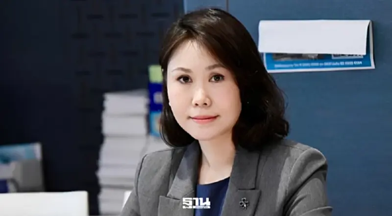 อนุทิน จ่อตั้ง 'โบว์-ณัฏฐา มหัทธนา' เตรียมขึ้นแท่น โฆษก ศบก. อนุทิน จ่อตั้ง 'โบว์-ณัฏฐา มหัทธนา' เตรียมขึ้นแท่น โฆษก ศบก.
