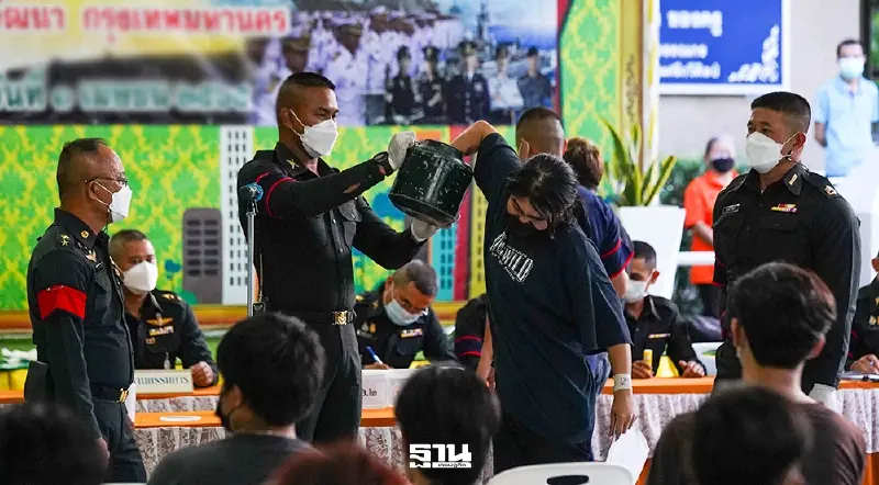 ขั้นตอนเกณฑ์ทหาร 2569 วันที่ 1-12 เมษายน เช็คสิทธิชายไทย จับสลากได้ใบแดง