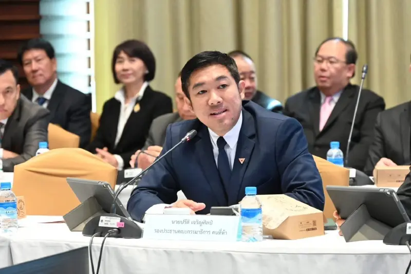 'ปรีติ' ชมองค์การค้าฯ เลิกงาบงบพิมพ์แบบเรียนปี 69 เซฟภาษี 255 ล้าน จี้ รมว.ศธ. เช็กบิลทุจริตเก่า