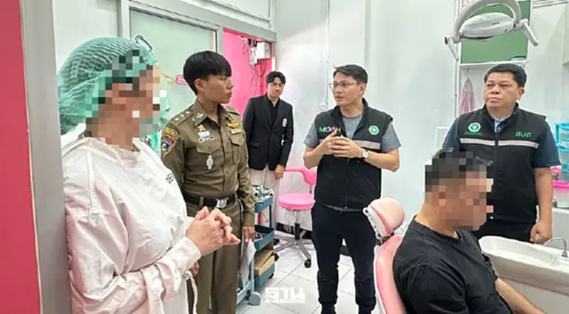 สั่งฟัน 3 ข้อหา อดีตทันตแพทย์ลักลอบให้บริการ ไร้ใบอนุญาต สั่งฟัน 3 ข้อหา อดีตทันตแพทย์ลักลอบให้บริการ ไร้ใบอนุญาต