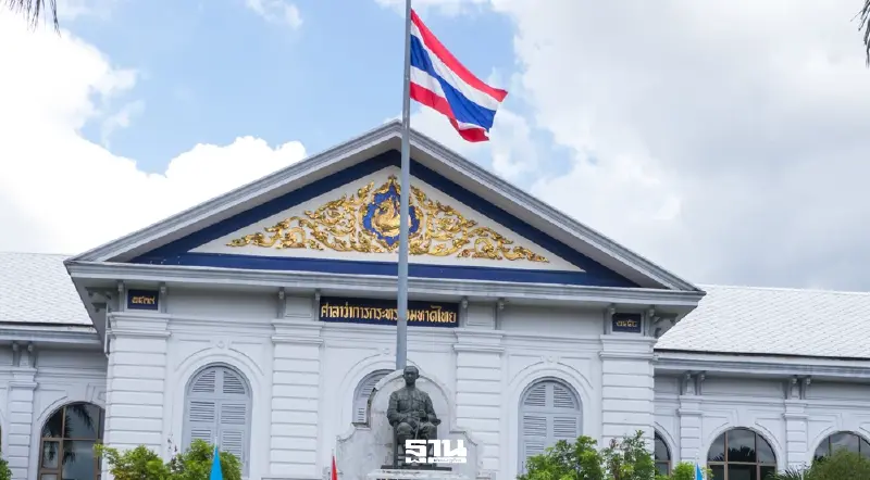 มหาดไทย สั่งผู้ว่าฯ ทั่วประเทศ ปูพรมเช็คปั๊มน้ำมัน คุมกักตุน ขายผิดปกติ มหาดไทย สั่งผู้ว่าฯ ทั่วประเทศ ปูพรมเช็คปั๊มน้ำมัน คุมกักตุน ขายผิดปกติ