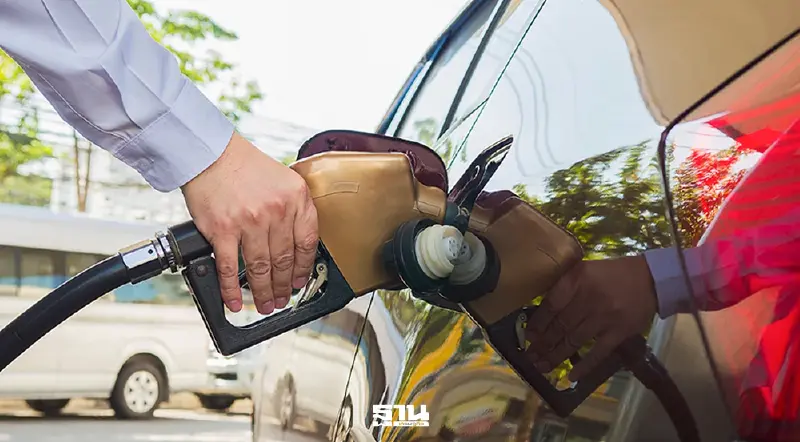 ‘อรรถพล’ ยันมีน้ำมันสำรอง 100 วัน ชี้เหตุปั๊มขาดแคลน เพราะรถขนจัดส่งไม่ทัน ‘อรรถพล’ ยันมีน้ำมันสำรอง 100 วัน ชี้เหตุปั๊มขาดแคลน เพราะรถขนจัดส่งไม่ทัน