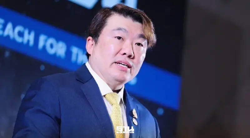 'สิริพงศ์' อัด 'พีระพันธุ์' จวกพาณิชย์ไม่คุมราคาน้ำมัน ตอนมีอำนาจทำไมไม่ทำ