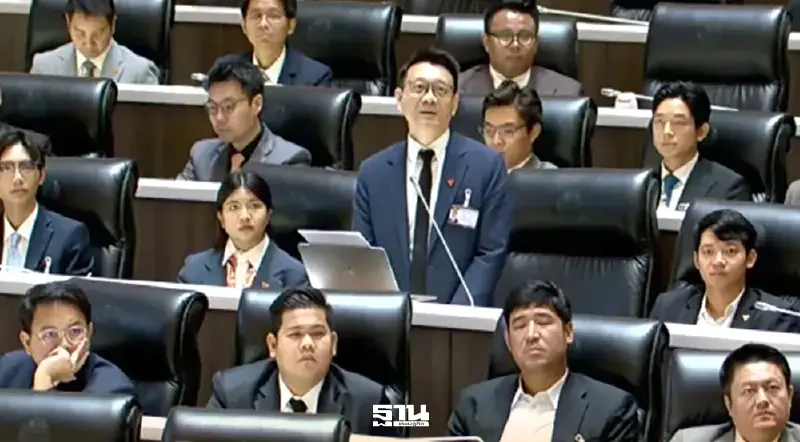 ปชน.ชงทางออกวิกฤตน้ำมัน อุดหนุนขั้นบันได แจกคูปอง ลดภาษีสรรพสามิต