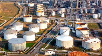 โรงกลั่นน้ำมันฟันกำไรพุงกาง 10 วันแรกเดือนมี.ค. ค่ากลั่นทะยานกว่า 6.06 บาท