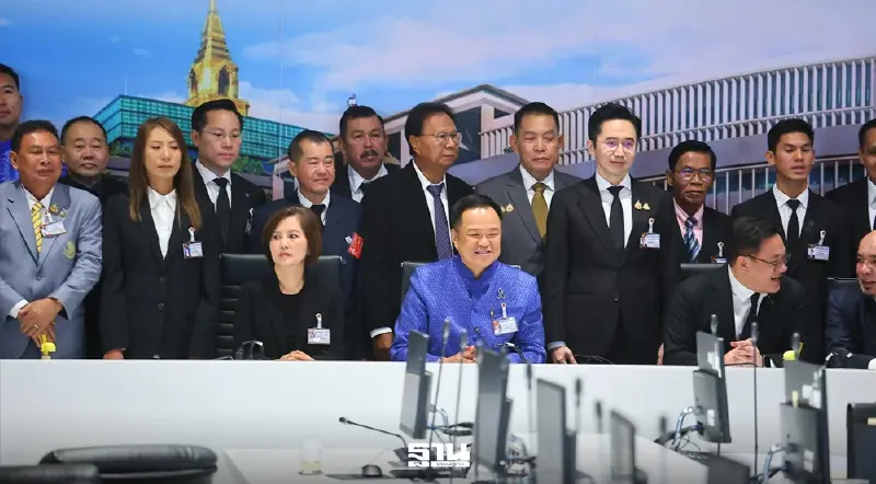 ‘อนุทิน’ นำ 16 พรรคร่วมประสานเสียง ตั้งรัฐบาล โหวตเลือกนายกฯ คนใหม่