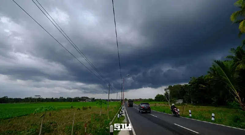 เตือนพายุฤดูร้อน 3–6 มี.ค. อีสานเริ่มก่อน กทม.เสี่ยงฝนหนักลูกเห็บ เตือนพายุฤดูร้อน 3–6 มี.ค. อีสานเริ่มก่อน กทม.เสี่ยงฝนหนักลูกเห็บ