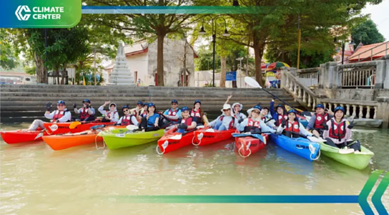 ไอ.ซี.ซี. ปลูกจิตสำนึกรักษ์โลก พายเรือเก็บขยะคลองนนท์ ลดคาร์บอนเพื่อชุมชน ไอ.ซี.ซี. ปลูกจิตสำนึกรักษ์โลก พายเรือเก็บขยะคลองนนท์ ลดคาร์บอนเพื่อชุมชน