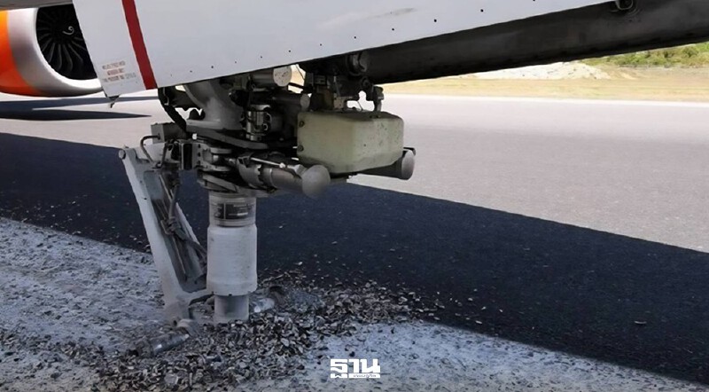 .สายการบินอินเดีย ล้อหน้าหัก ไถลรันเวย์ phuket airport ประกาศปิดรันเวย์ชั่วคราว.