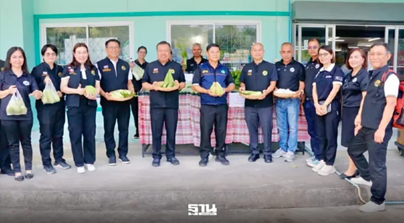 ดัน “1 จังหวัด 1 ศูนย์กระจายสินค้าสหกรณ์” แก้ผลผลิตล้น ยกระดับโลจิสติกส์เกษตร ดัน “1 จังหวัด 1 ศูนย์กระจายสินค้าสหกรณ์” แก้ผลผลิตล้น ยกระดับโลจิสติกส์เกษตร