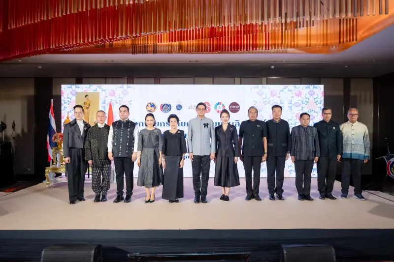 พช. ติวเข้ม Coaching ผ้าลายพระราชทาน ภาคกลาง ปั้นแฟชั่นไทยสู่สากล