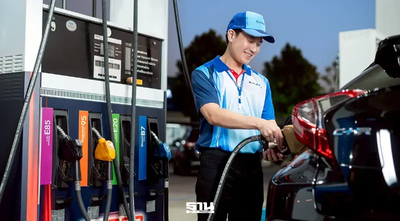 เปลี่ยนมาใช้น้ำมัน E20 คุ้มกว่า ลดมลพิษ ช่วยเกษตรกรไทย