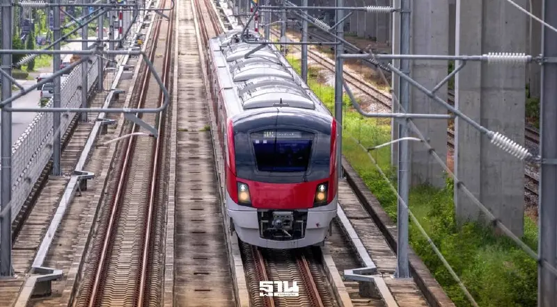 รฟท.ดันส่วนต่อขยาย ‘รถไฟฟ้าสายสีแดง’ 3 เส้นทาง 4 หมื่นล้าน รฟท.ดันส่วนต่อขยาย ‘รถไฟฟ้าสายสีแดง’ 3 เส้นทาง 4 หมื่นล้าน