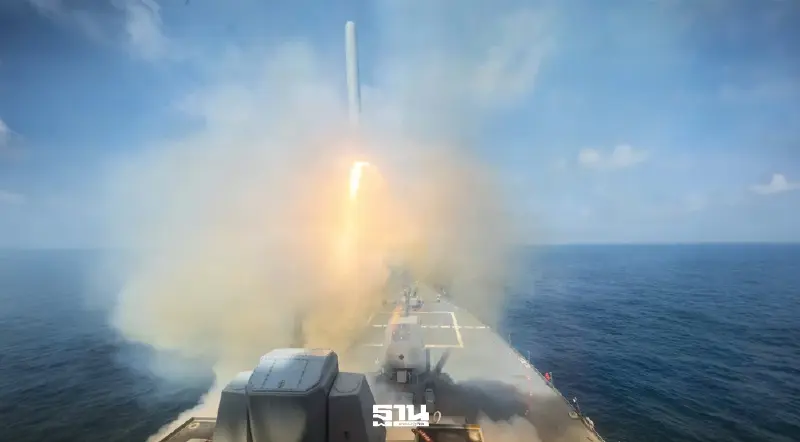 อิหร่าน เปิดฉากโจมตีเรือรบสหรัฐ ตอบโต้หลังเรือถูกยิง ยันถอนตัวเจรจารอบ 2 แล้ว