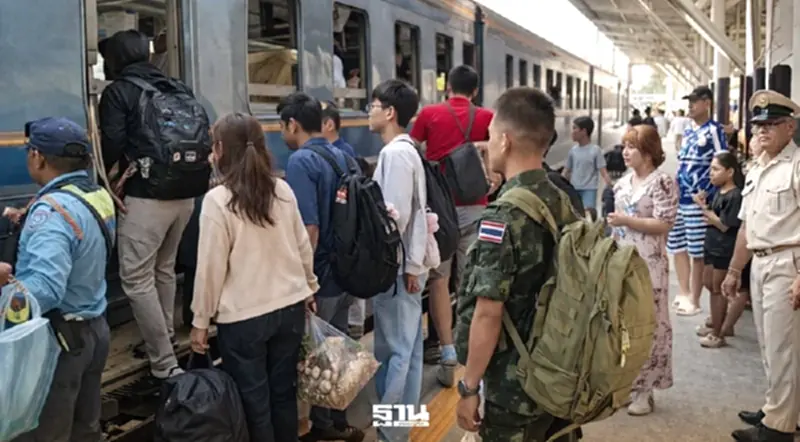 สงกรานต์ 2569 เดินทางทะลุ 20 ล้านคน อุบัติเหตุลด 16% คุมเข้มรับคนกลับ สงกรานต์ 2569 เดินทางทะลุ 20 ล้านคน อุบัติเหตุลด 16% คุมเข้มรับคนกลับ