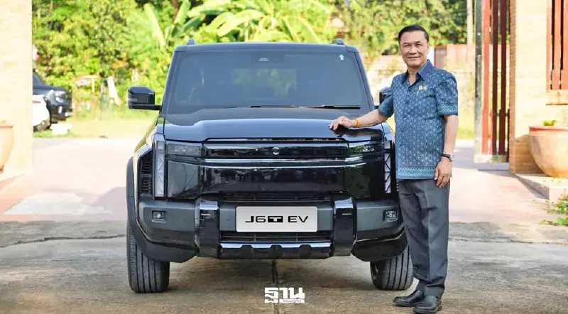 'ทรงศักดิ์' ตามรอย 'อนุทิน' ถอยรถไฟฟ้าคันใหม่ลุยงานรองนายกฯ