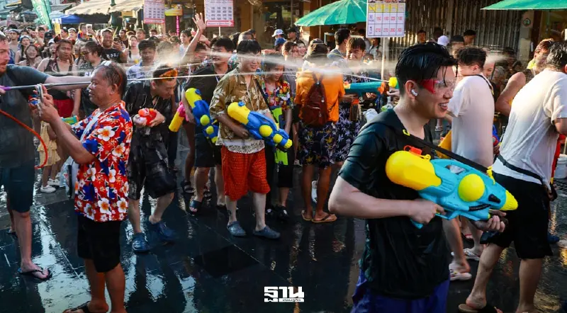 วันสุดท้าย ‘สงกรานต์ถนนข้าวสาร’ 15 เม.ย. เริ่มเที่ยงวันยันสี่ทุ่ม