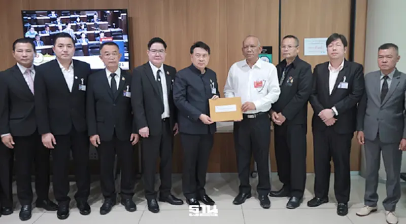 ผู้ประกอบการ รปภ.ร้องทบทวนโอทีใหม่ ชี้ต้นทุนพุ่ง เสี่ยงว่างงานเพิ่ม ผู้ประกอบการ รปภ.ร้องทบทวนโอทีใหม่ ชี้ต้นทุนพุ่ง เสี่ยงว่างงานเพิ่ม