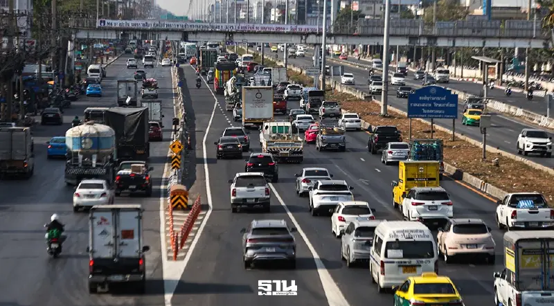 ‘คมนาคม’ คาดการณ์คนกลับเข้ากรุงฯ 15 เม.ย.นี้ แนะ 4 ทางเลี่ยง-ฟรีมอเตอร์เวย์