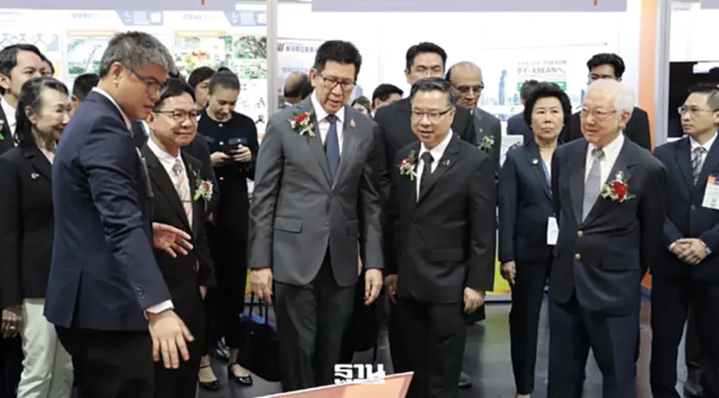 ‘BOI’ ดันไทยฮับอุตสาหกรรมใหม่ รับลงทุนทะลุ 1 ล้านล้านไตรมาสแรก ‘BOI’ ดันไทยฮับอุตสาหกรรมใหม่ รับลงทุนทะลุ 1 ล้านล้านไตรมาสแรก