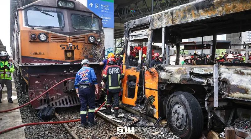 'นักวิชาการ มธ.' จี้รื้อระบบจุดตัดรถไฟ ป้องกันเหตุซ้ำ