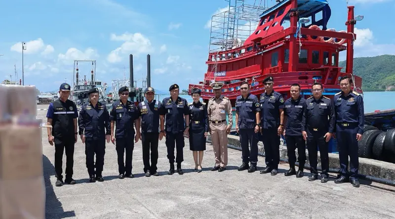 สรรพสามิต จับบุหรี่หนีภาษีกลางอ่าวไทย 4.4 แสนซอง ค่าปรับพุ่ง 642 ล้าน