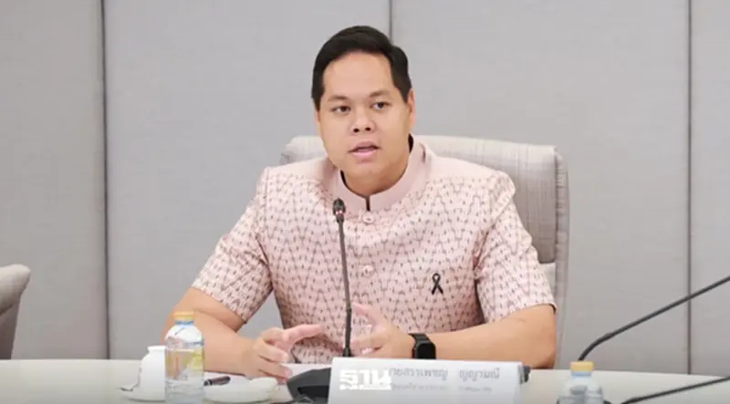 'สรรเพชญ' ถกทุกฝ่ายหาทางออกถมทะเลท่าเรือแหลมฉบัง ระยะ 3 'สรรเพชญ' ถกทุกฝ่ายหาทางออกถมทะเลท่าเรือแหลมฉบัง ระยะ 3