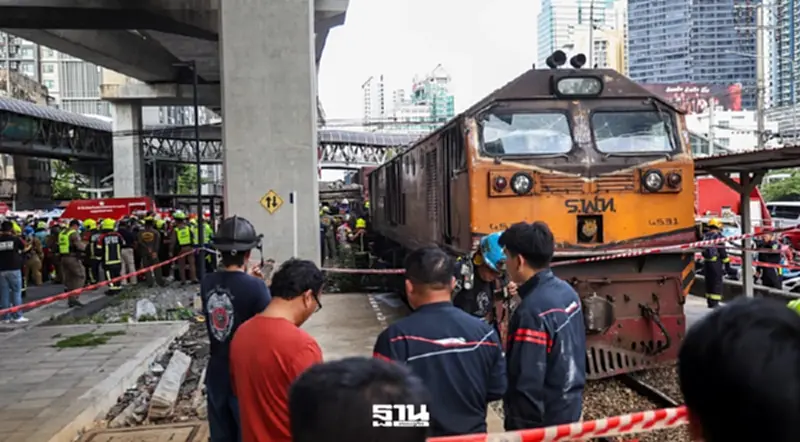 เหตุรถไฟชนรถเมล์แยกอโศก ขสมก. จ่อเยียวยาผู้ได้รับบาดเจ็บ-เสียชีวิต 1.5 ล้าน เหตุรถไฟชนรถเมล์แยกอโศก ขสมก. จ่อเยียวยาผู้ได้รับบาดเจ็บ-เสียชีวิต 1.5 ล้าน