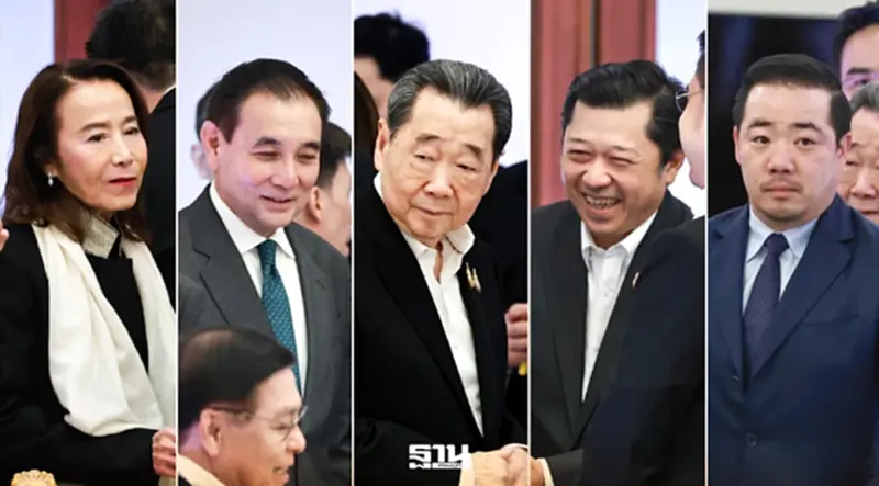 เปิดภาพ 'เจ้าสัว-บิ๊ก CEO' ใครเป็นใครกันบ้าง ล้อมวงถก 'นายกฯอนุทิน' เปิดภาพ 'เจ้าสัว-บิ๊ก CEO' ใครเป็นใครกันบ้าง ล้อมวงถก 'นายกฯอนุทิน'