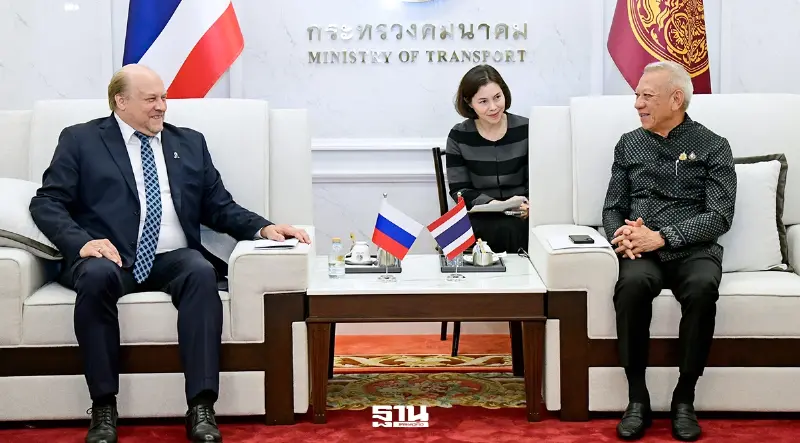 'พิพัฒน์' ถกทูตรัสเซีย ร่วมทุนจัดซื้อขบวนรถไฟ-ลานจอดรถ 2 สนามบิน