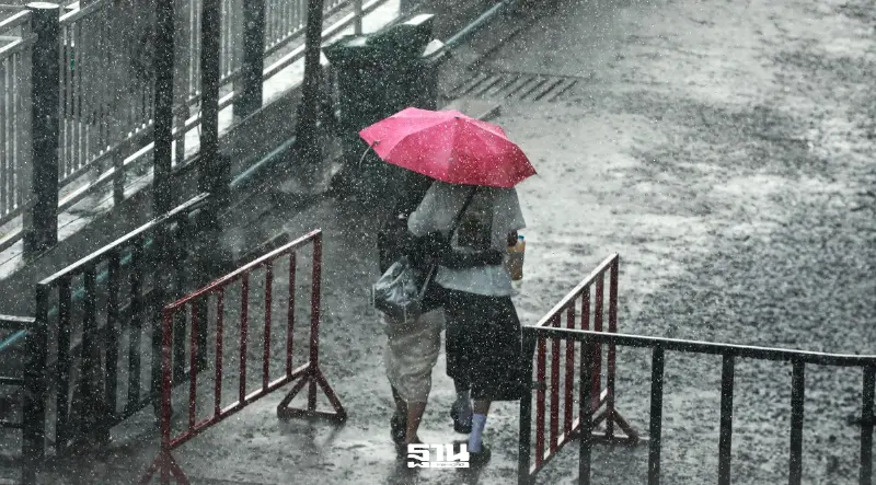 สภาพอากาศวันนี้-13 พ.ค.ใต้ฝนตกหนักบางแห่ง ไทยตอนบน-กทม.ฝนเพิ่ม ลมแรง