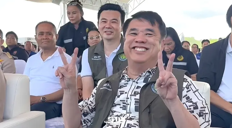 "สุริยะ" ชูนิ้วสู้ตาย-ลุยงานต่อที่อุดรฯ หลังแพทย์ CPR จนพ้นวิกฤต