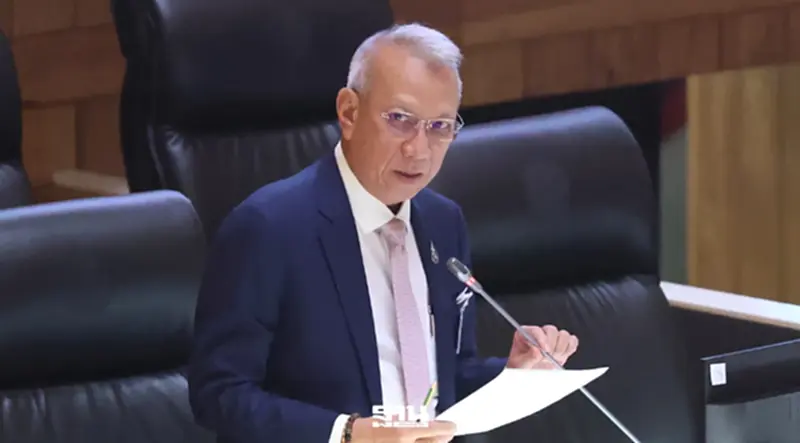 'พิพัฒน์' ย้ำทอท.ขึ้นค่าบริการผู้โดยสารขาออก 1,120 บาท ประชาชนต้องได้บริการคุ้มค่า 'พิพัฒน์' ย้ำทอท.ขึ้นค่าบริการผู้โดยสารขาออก 1,120 บาท ประชาชนต้องได้บริการคุ้มค่า