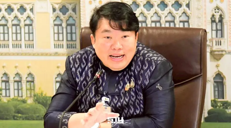 'สิริพงศ์' ดัน ‘รถเก่าแลกรถใหม่’ ดึงเงินกู้ 4 แสนล้าน นำร่องอุ้ม 7 ภาคขนส่ง 'สิริพงศ์' ดัน ‘รถเก่าแลกรถใหม่’ ดึงเงินกู้ 4 แสนล้าน นำร่องอุ้ม 7 ภาคขนส่ง