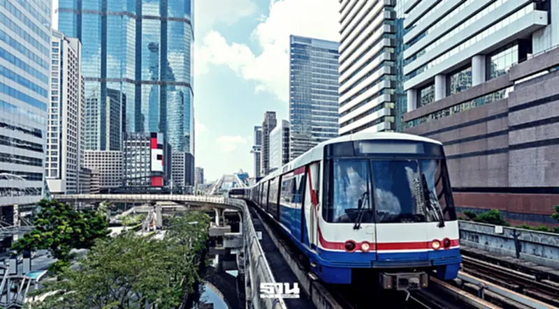 ภาพประกอบรถไฟฟ้าบีทีเอส ซึ่งเป็นหนึ่งในเส้นทางที่กระทรวงคมนาคมรอสัญญาสัมปทานหมดก่อนดำเนินการซื้อคืนสัมปทานรถไฟฟ้ากลับมาเป็นของรัฐ ภาพประกอบรถไฟฟ้าบีทีเอส ซึ่งเป็นหนึ่งในเส้นทางที่กระทรวงคมนาคมรอสัญญาสัมปทานหมดก่อนดำเนินการซื้อคืนสัมปทานรถไฟฟ้ากลับมาเป็นของรัฐ