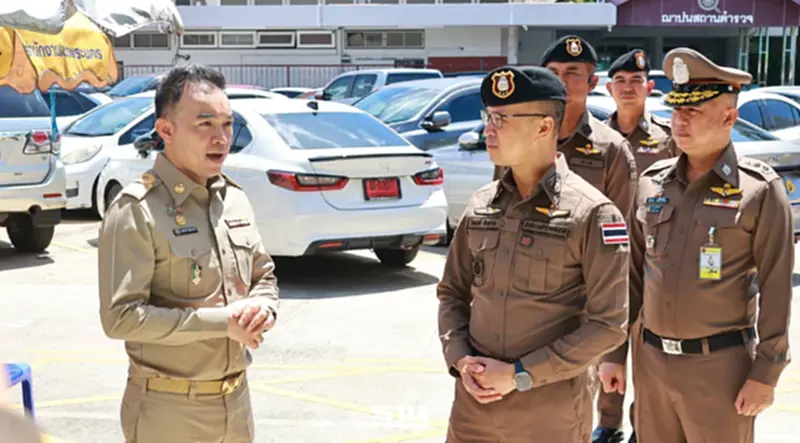 ตร.จัดกำลัง 9,589 นาย ดูแลเลือกตั้งผู้ว่าฯ กทม.-ส.ก. กำชับวางตัวเป็นกลาง ตร.จัดกำลัง 9,589 นาย ดูแลเลือกตั้งผู้ว่าฯ กทม.-ส.ก. กำชับวางตัวเป็นกลาง