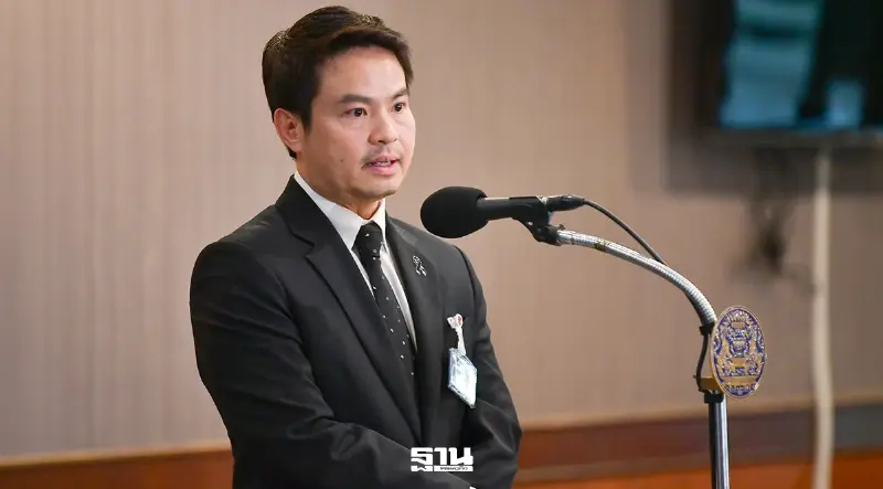 นายภราดร ปริศนานันทกุล รัฐมนตรีประจำสำนักนายกรัฐมนตรี