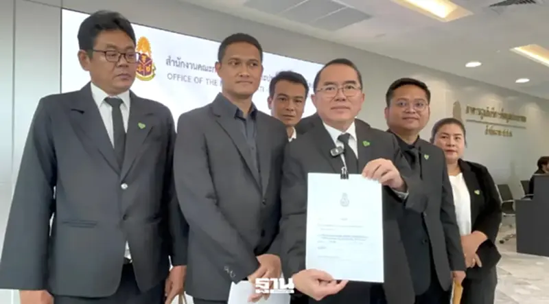 "หมอวรงค์" ร้อง ป.ป.ช. สอบ "รมว.ดีอี-ปลัด" ปมล็อกสเปกโครงการ TH-AI Passport 1.6 พันล้าน "หมอวรงค์" ร้อง ป.ป.ช. สอบ "รมว.ดีอี-ปลัด" ปมล็อกสเปกโครงการ TH-AI Passport 1.6 พันล้าน