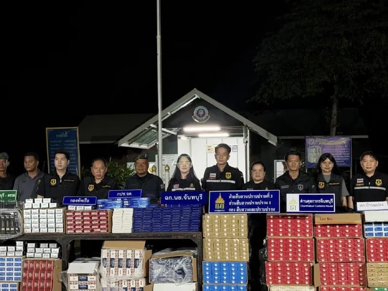 ทลายขบวนการบุหรี่เถื่อนชายแดนจันทบุรี ยึด 5 แสนมวนค่า 10 ล้าน ทลายขบวนการบุหรี่เถื่อนชายแดนจันทบุรี ยึด 5 แสนมวนค่า 10 ล้าน