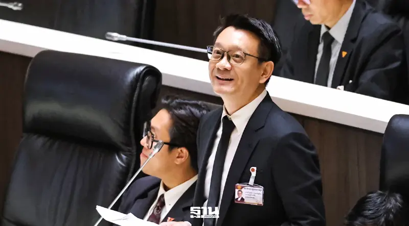 ปชน. อภิปรายงบฯ 70 เสนอ 4 ข้อกู้ฐานผลิตยานยนต์ หวั่นซ้ำรอยธานินทร์-กุ้งไทย